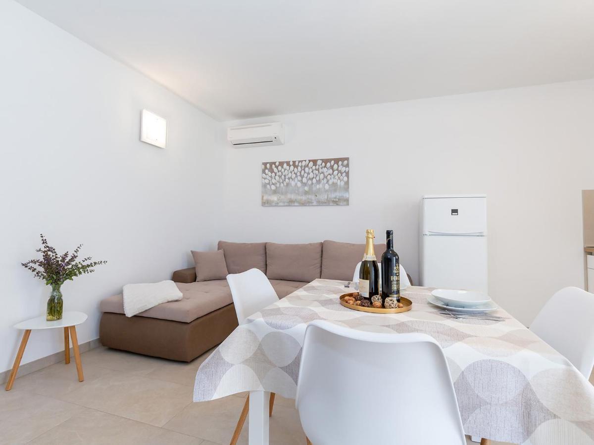 Villa Gioia Apartment With Terrace Poreč Exterior foto